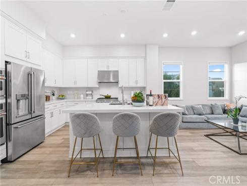 119  Glance  , Irvine, CA