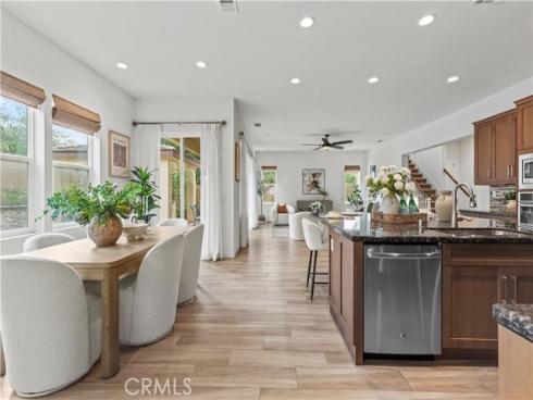 164  Newall  , Irvine, CA