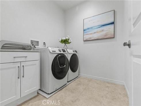 164  Newall  , Irvine, CA