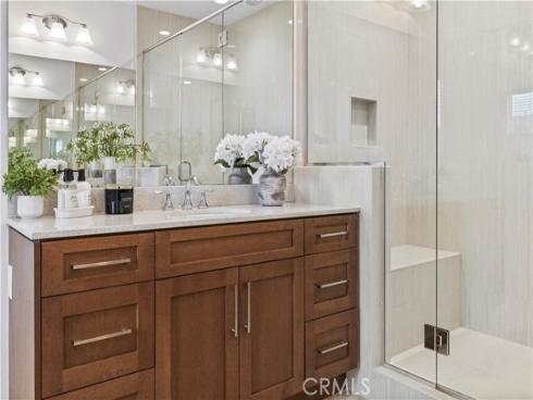 164  Newall  , Irvine, CA