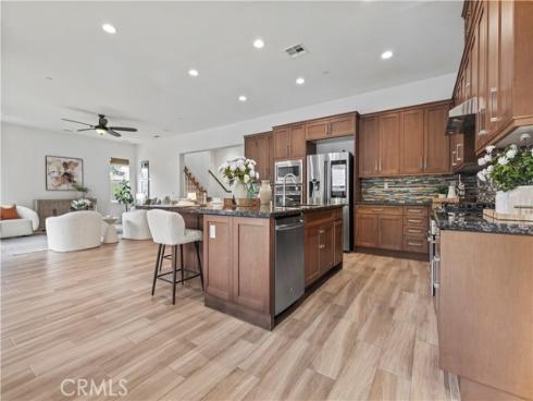 164  Newall  , Irvine, CA