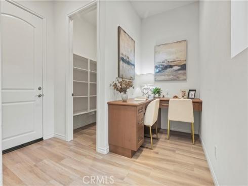 164  Newall  , Irvine, CA