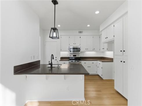 55  Essex  , Irvine, CA