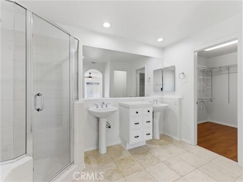 55  Essex  , Irvine, CA