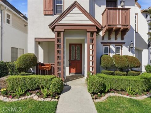 55  Essex  , Irvine, CA