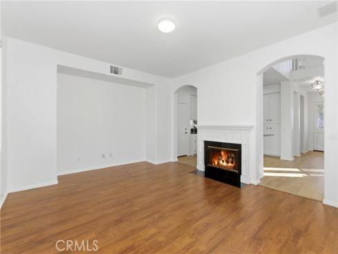 55  Essex  , Irvine, CA