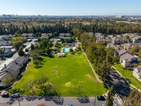 12  Woodleaf  , Irvine, CA