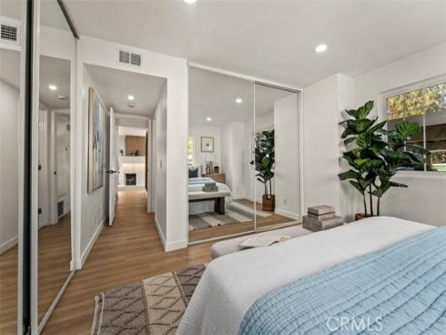 12  Woodleaf  , Irvine, CA