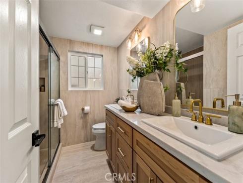 12  Woodleaf  , Irvine, CA