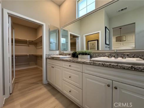 137  Smallwheel  , Irvine, CA