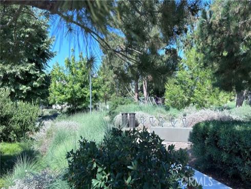 137  Smallwheel  , Irvine, CA