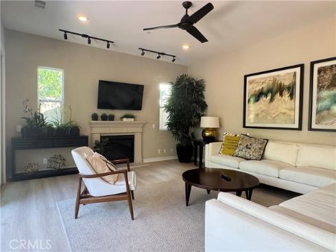 137  Smallwheel  , Irvine, CA