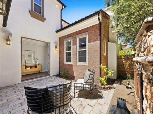 54  Valley Terrace  , Irvine, CA