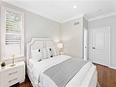 54  Valley Terrace  , Irvine, CA