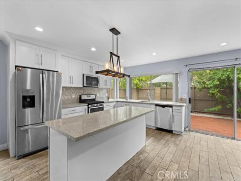 6  Banyan Tree  , Irvine, CA