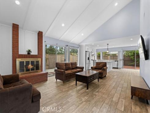 6  Banyan Tree  , Irvine, CA