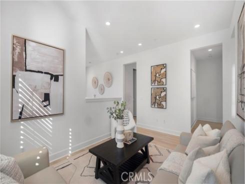 138  Jayhawk  , Irvine, CA