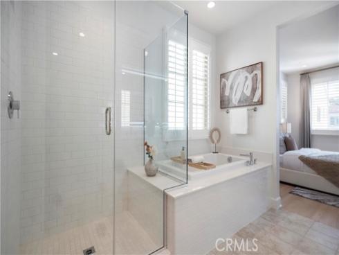 138  Jayhawk  , Irvine, CA