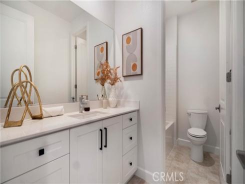 138  Jayhawk  , Irvine, CA