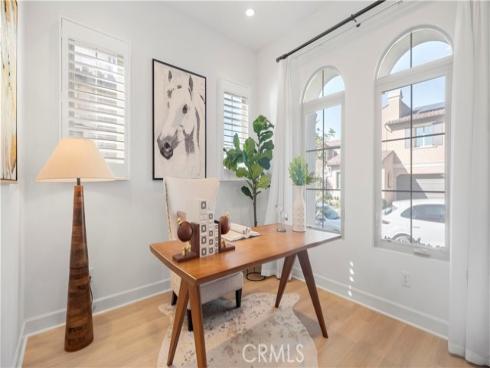 138  Jayhawk  , Irvine, CA