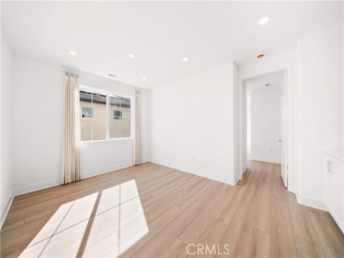 297  Shoveler  , Irvine, CA