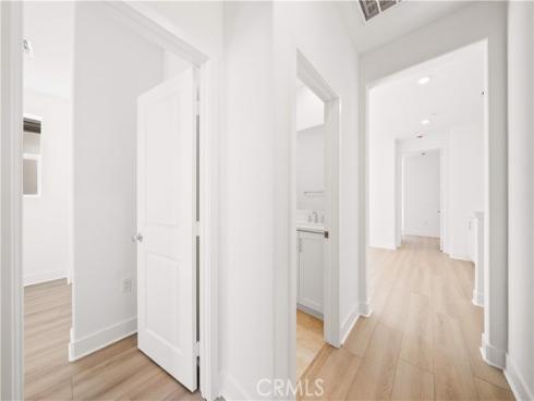 297  Shoveler  , Irvine, CA