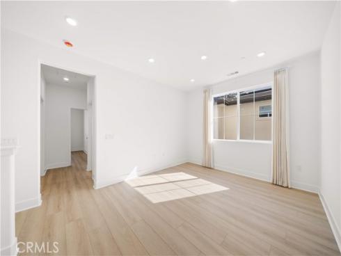 297  Shoveler  , Irvine, CA