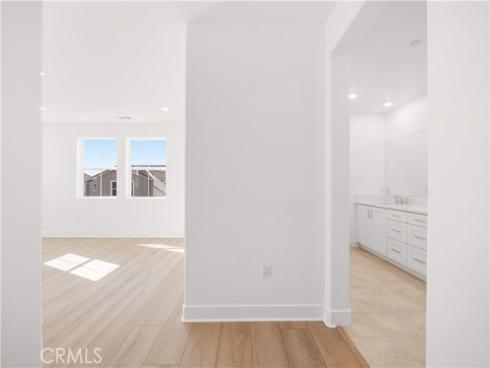 297  Shoveler  , Irvine, CA