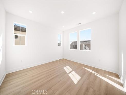 297  Shoveler  , Irvine, CA