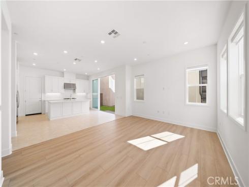 297  Shoveler  , Irvine, CA