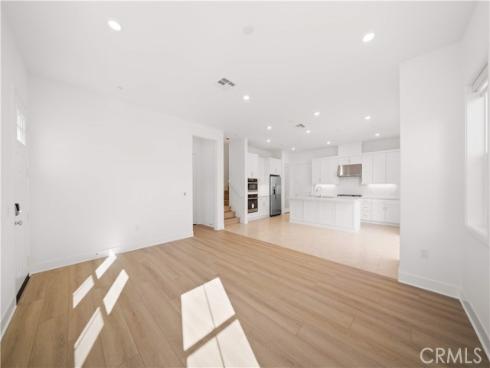 297  Shoveler  , Irvine, CA