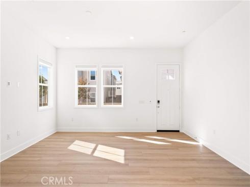 297  Shoveler  , Irvine, CA