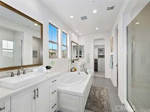 217  Compass  , Irvine, CA