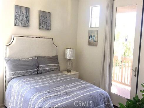 217  Compass  , Irvine, CA