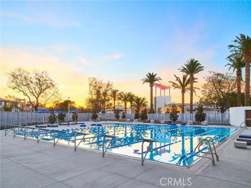 217  Compass  , Irvine, CA