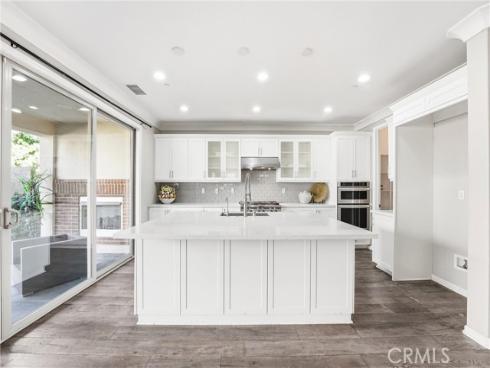 217  Compass  , Irvine, CA