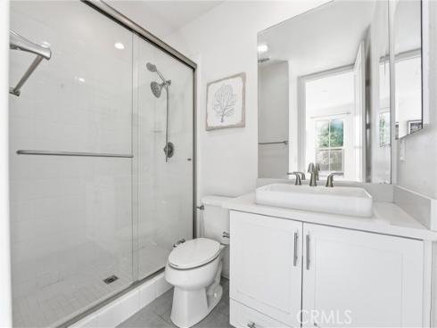 217  Compass  , Irvine, CA