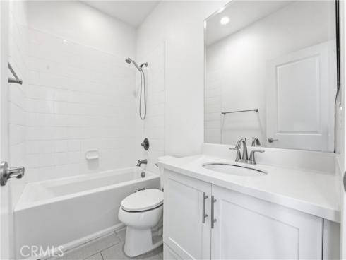 217  Compass  , Irvine, CA