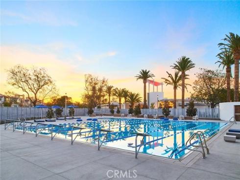 217  Compass  , Irvine, CA