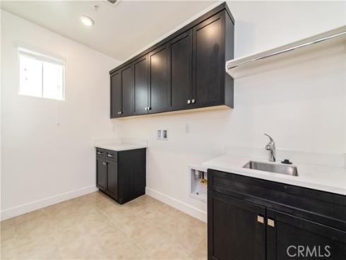 158  Scale  , Irvine, CA