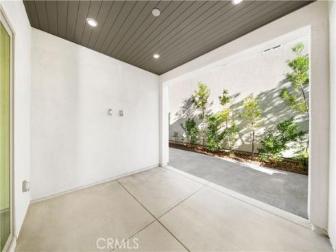 151  Scale  , Irvine, CA