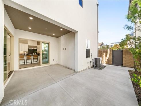 151  Scale  , Irvine, CA