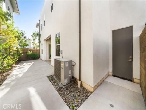 151  Scale  , Irvine, CA