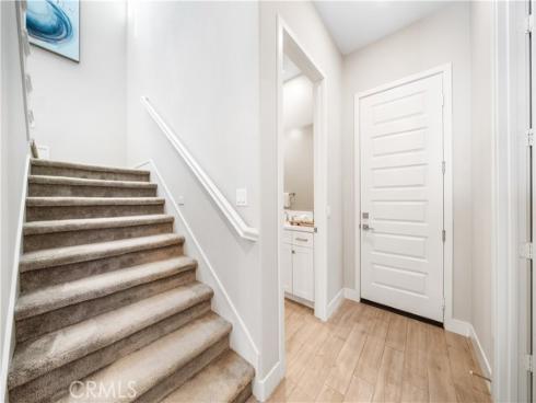 151  Scale  , Irvine, CA