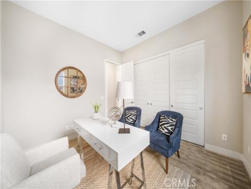 151  Scale  , Irvine, CA