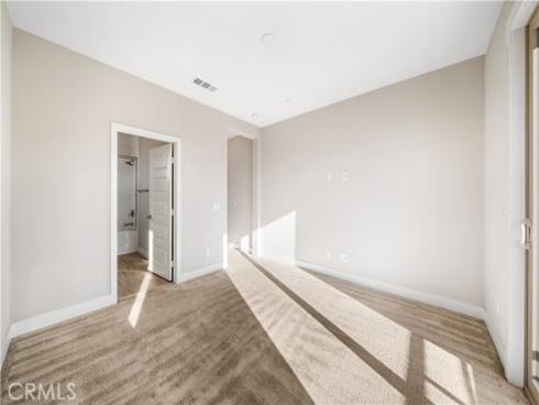 151  Scale  , Irvine, CA