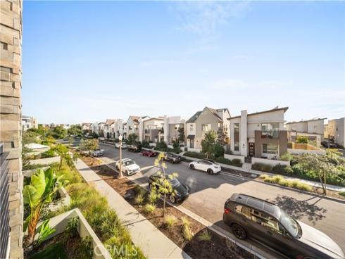 151  Scale  , Irvine, CA