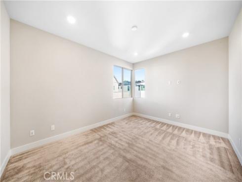 151  Scale  , Irvine, CA