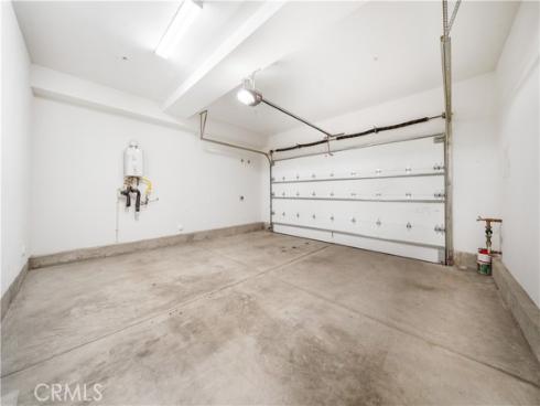 151  Scale  , Irvine, CA