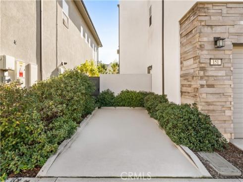 151  Scale  , Irvine, CA